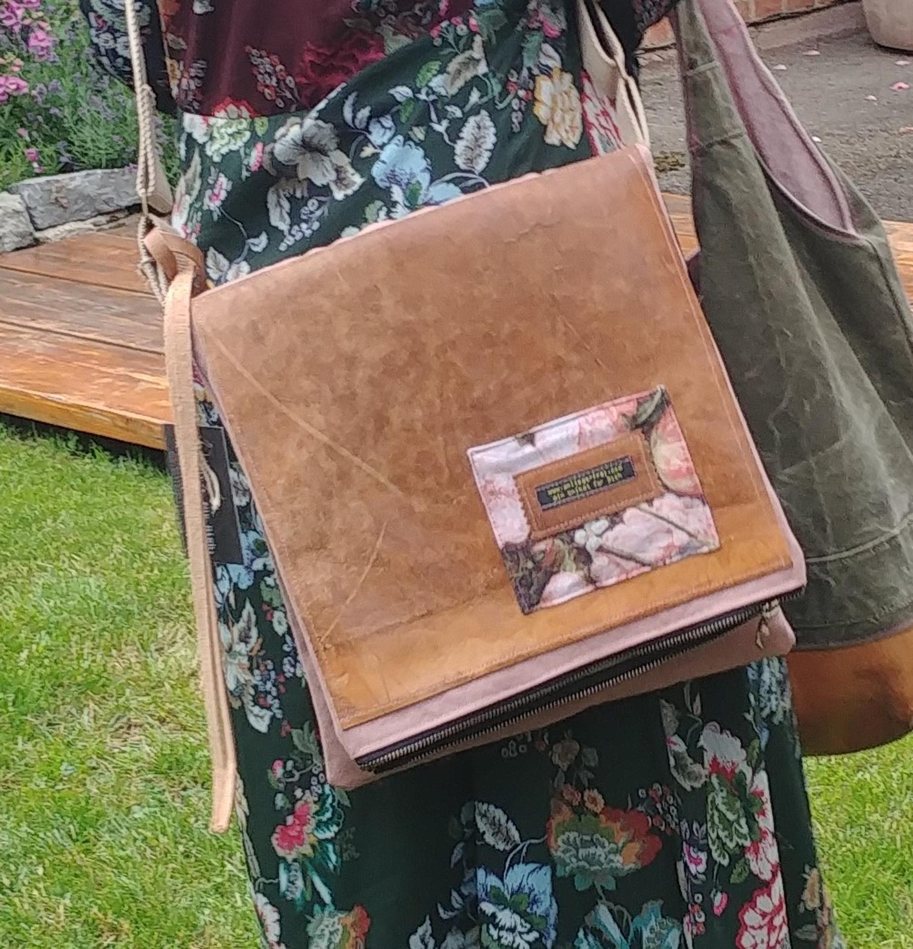 20210627_202320%281%29%281%29